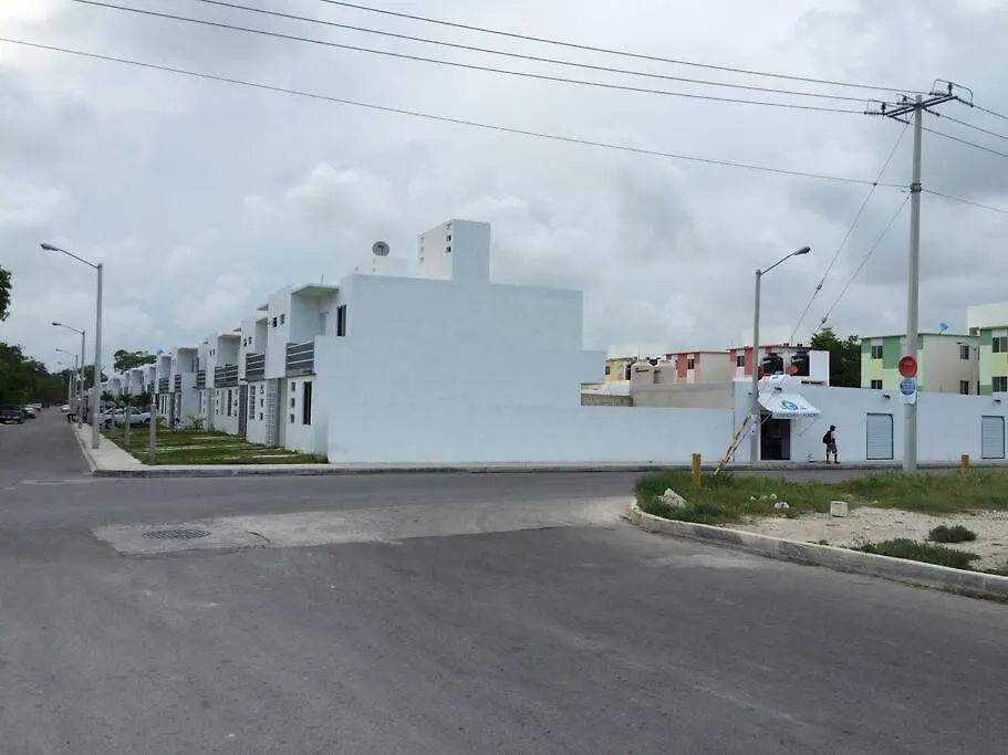Casa Larimar Puerto Morelos 0*,